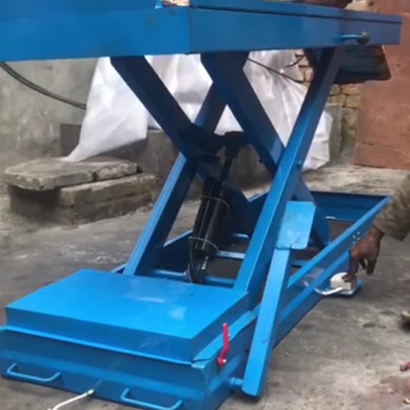 Electric hydraulic lift Rs.10,000-75,000